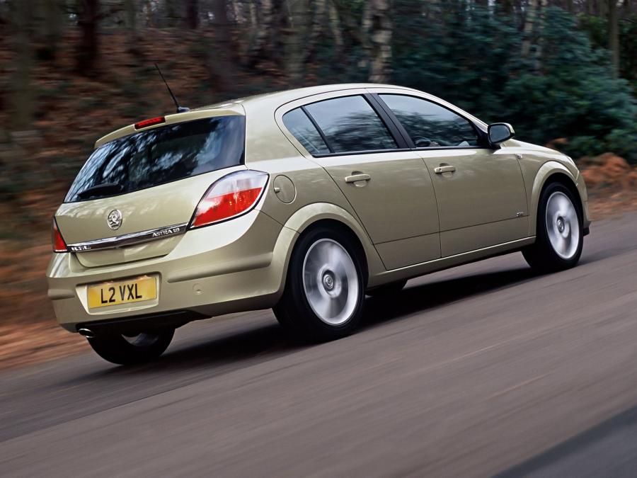  Vauxhall Astra 5-Door 2004 года  (фото 4 из 14)